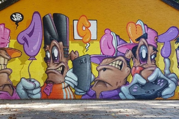 Wandgemälde auf der Hushover Brücke